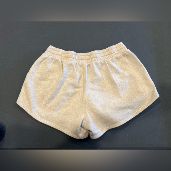 Under Armour Cotton Shorts - Tan - Size Large - Picture 2 of 3